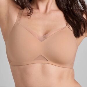 Honeylove Crossover Bra Nude Sand Tan Seamless Supportive Everyday Medium ++